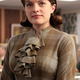 Image for article titled Elisabeth Moss Loves Urban Outfitters